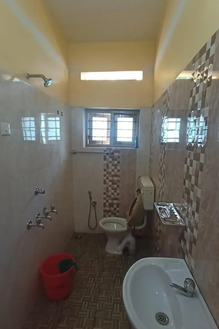 Parthasarathy Hotel Thiruvananthapuram Guest house